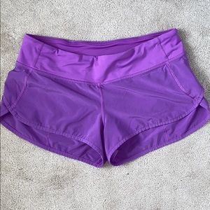 Lululemon Speed up shorts 2.5”